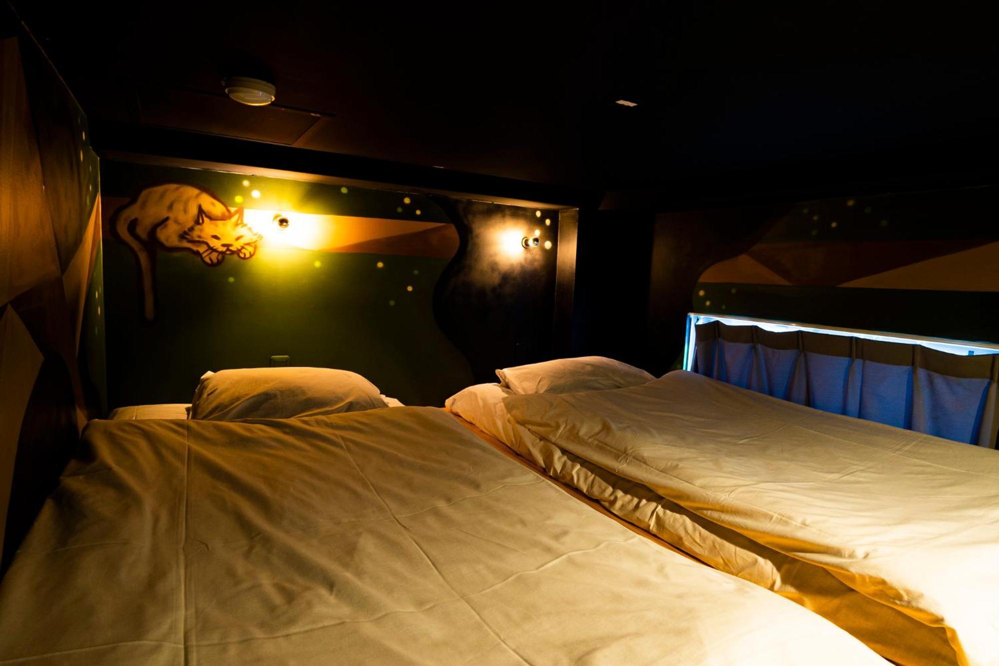 R Hostel Namba South Osaka Bagian luar foto