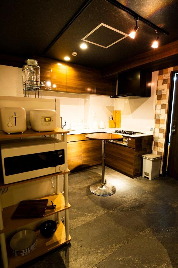 R Hostel Namba South Osaka Bagian luar foto
