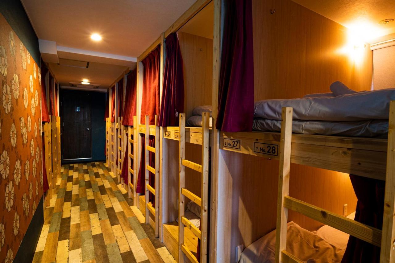 R Hostel Namba South Osaka Bagian luar foto